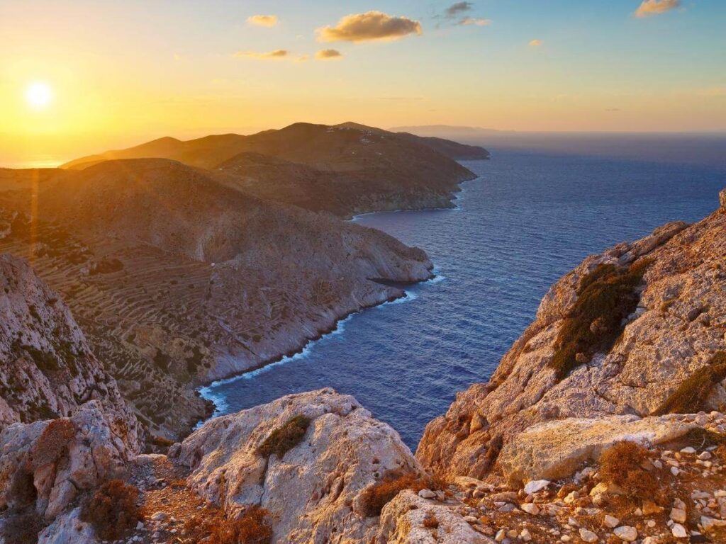 Coastal hiking trail with panoramic sea views between Chora and Ambelas, Folegandros.