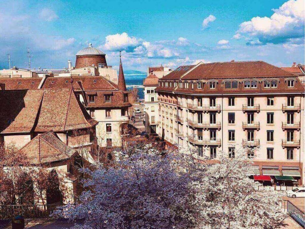 Small hotel building in Geneva’s Old Town with historic stone facade