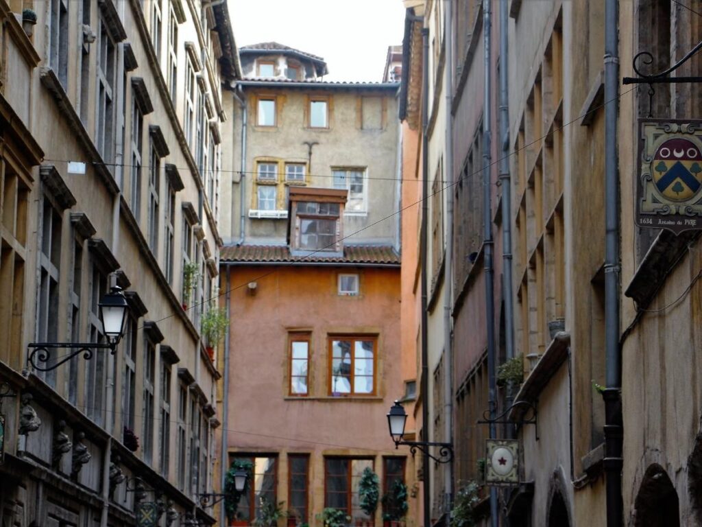 Renaissance buildings and traboule entrances along Rue du Bœuf in Vieux Lyon