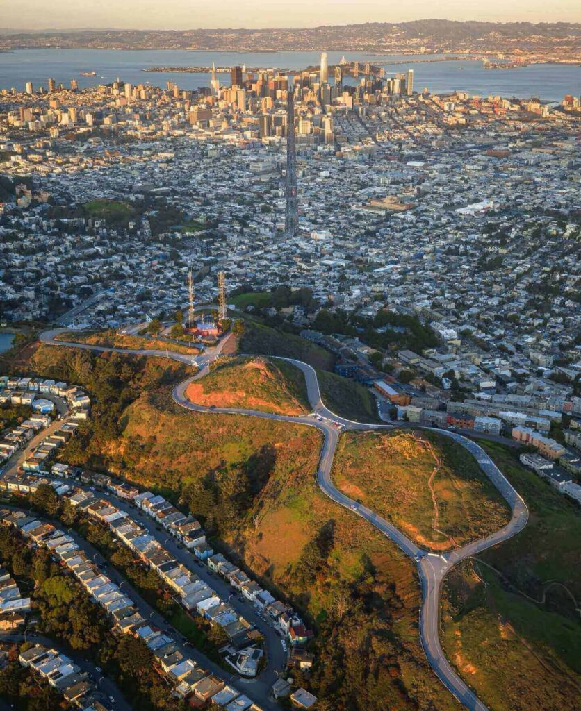 panoramic San Francisco skyline view from Twin Peaks during sunset