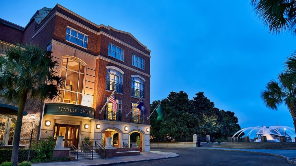 HarbourView Inn Charleston waterfront hotel near Waterfront Park