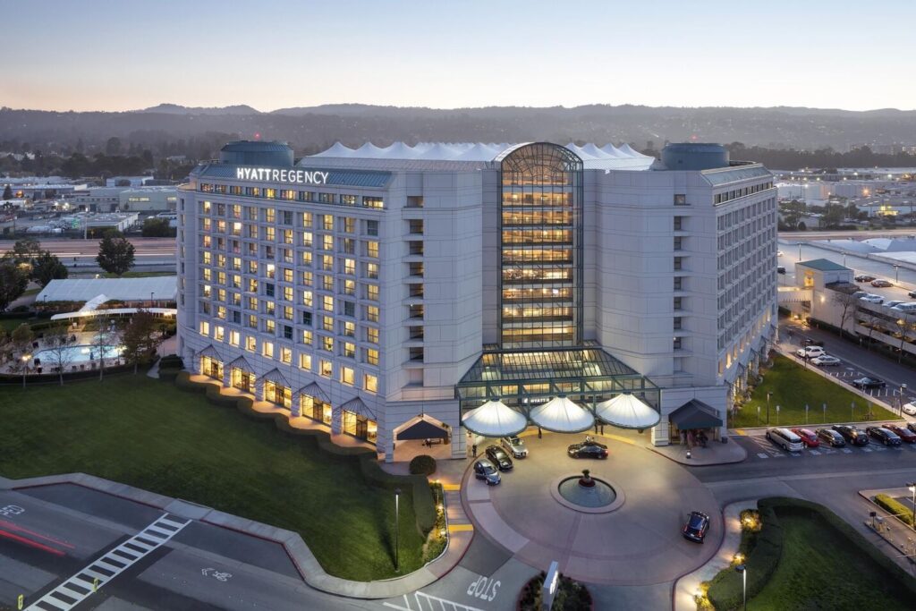 Hyatt Regency San Francisco Airport hotel in Burlingame with free airport shuttle