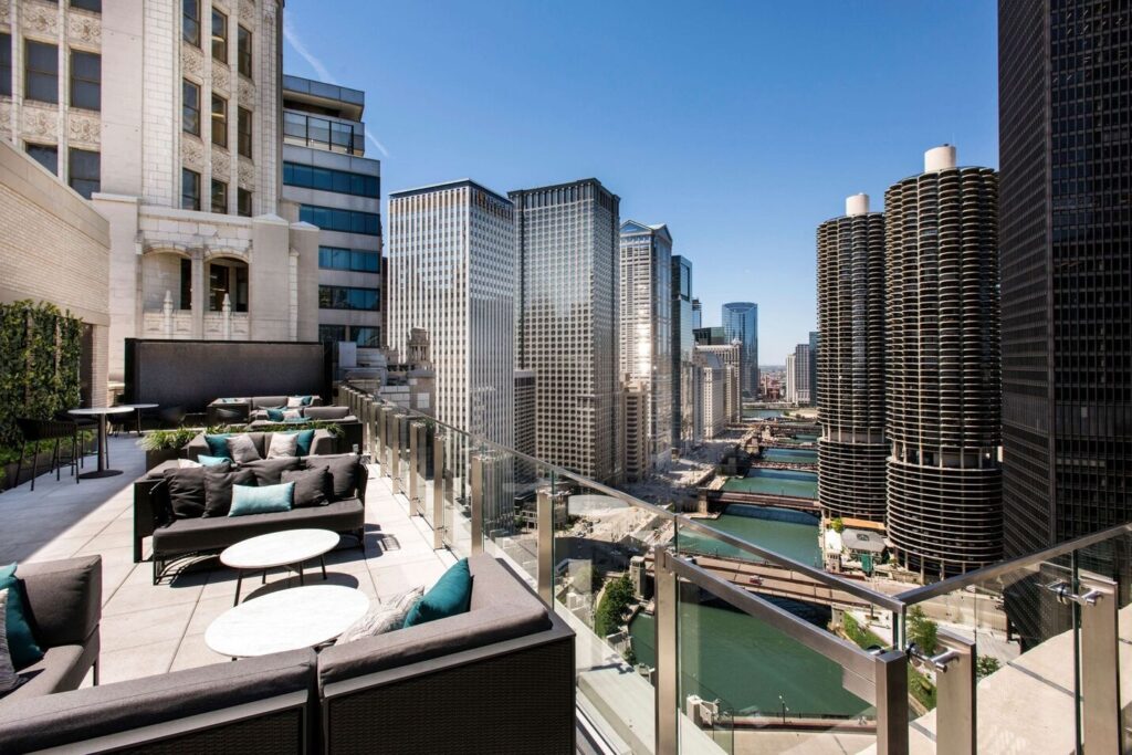 LondonHouse Chicago rooftop view overlooking Chicago River and skyline