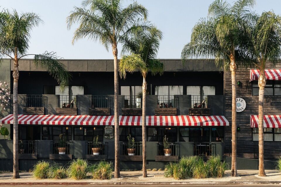 Palihotel Melrose Avenue boutique hotel near shopping and street art