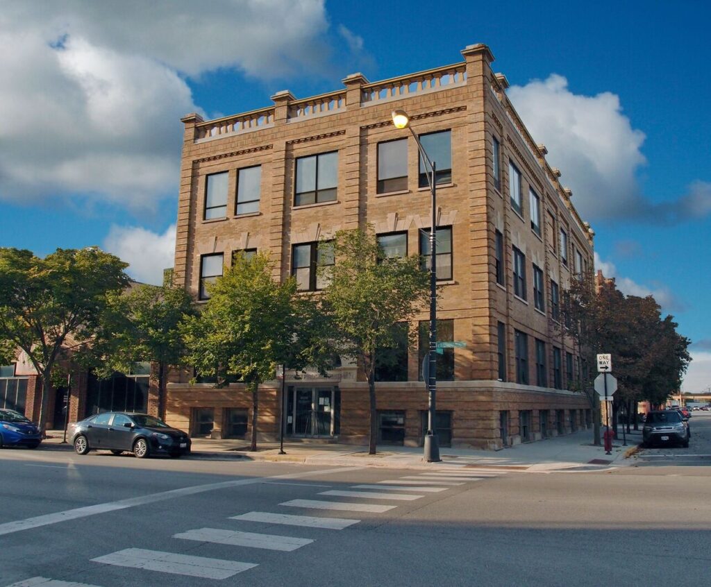 Publishing House Bed and Breakfast Chicago themed guest room