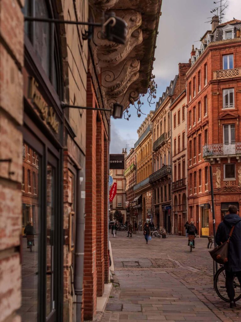 Quiet streets in Saint Cyprien neighborhood in Toulouse with a local feel