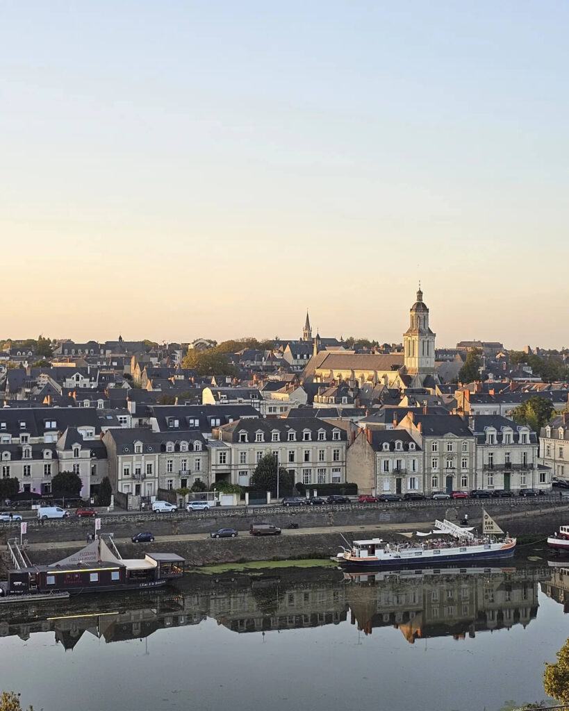 Quiet riverside area in Angers near La Doutre