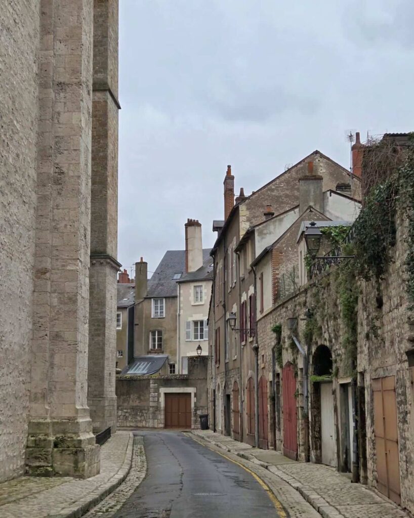 Quiet street in Blois old town with narrow lanes and historic buildings