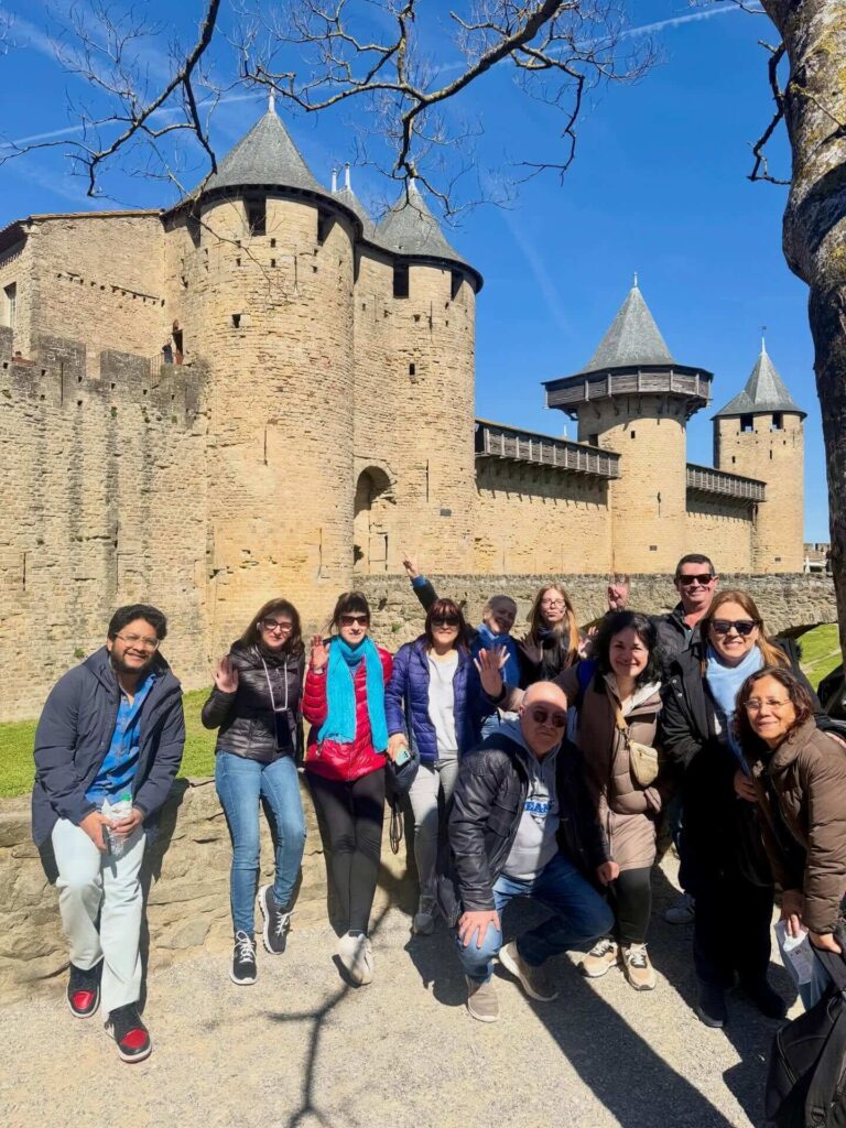 Difference between busy daytime and quiet evening in Carcassonne