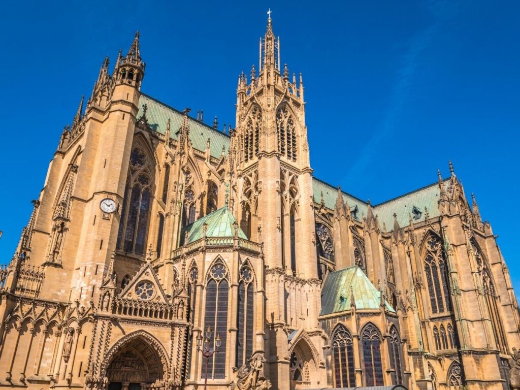 Mix of historic and modern architecture in Metz