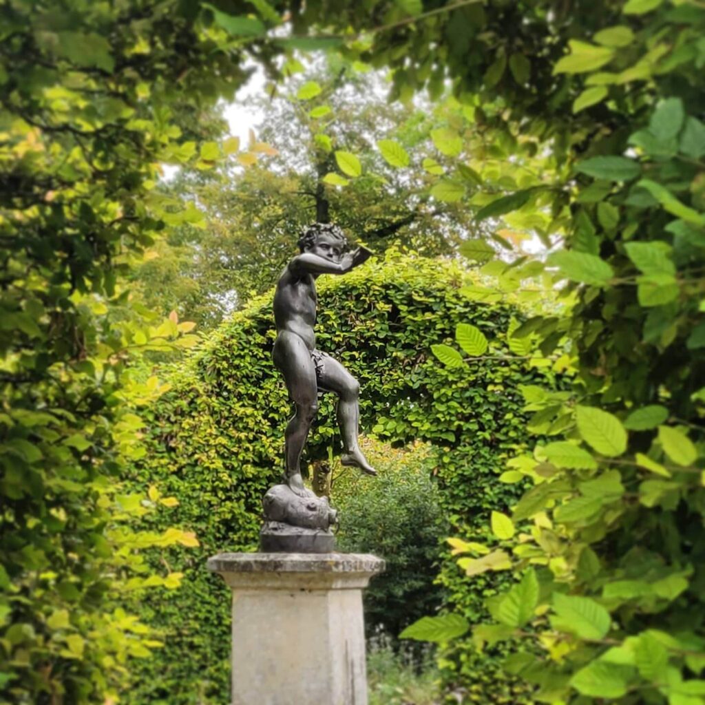 Parc de Blossac in Poitiers with walking paths and green open space