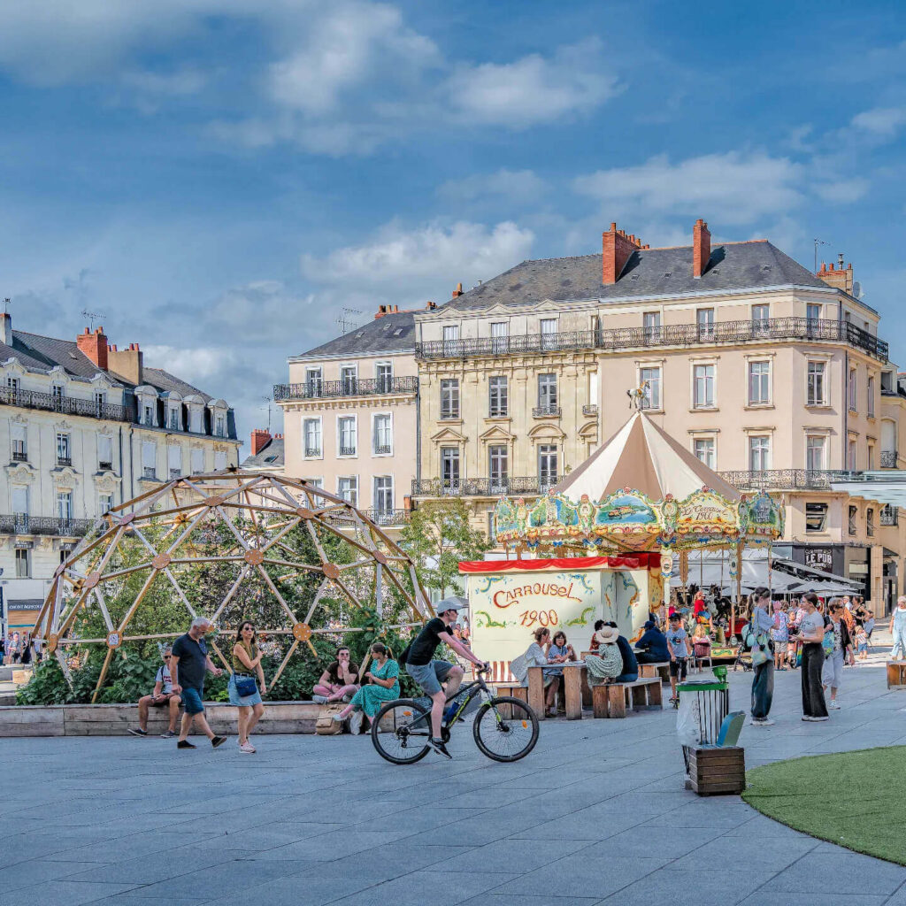 Place du Ralliement in Angers with cafes and people