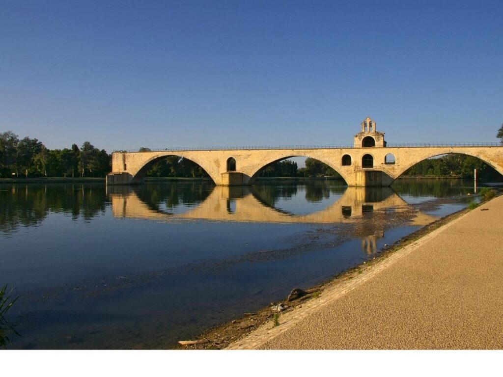 Pont d’Avignon bridge extending partially across the Rhône River