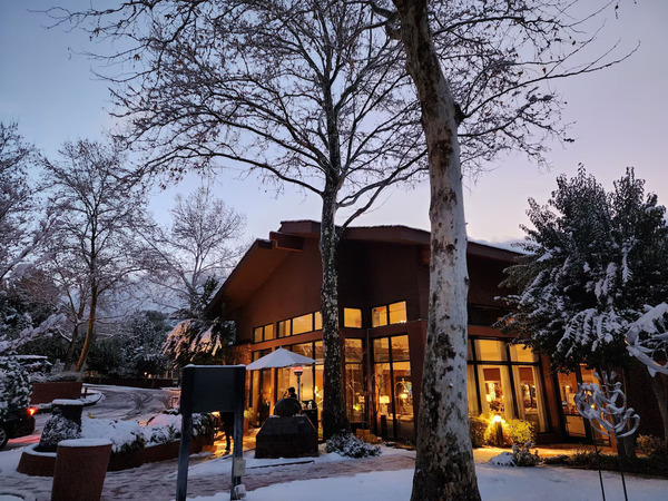 Amara Resort & Spa luxury resort with breathtaking red rock canyon views in Sedona