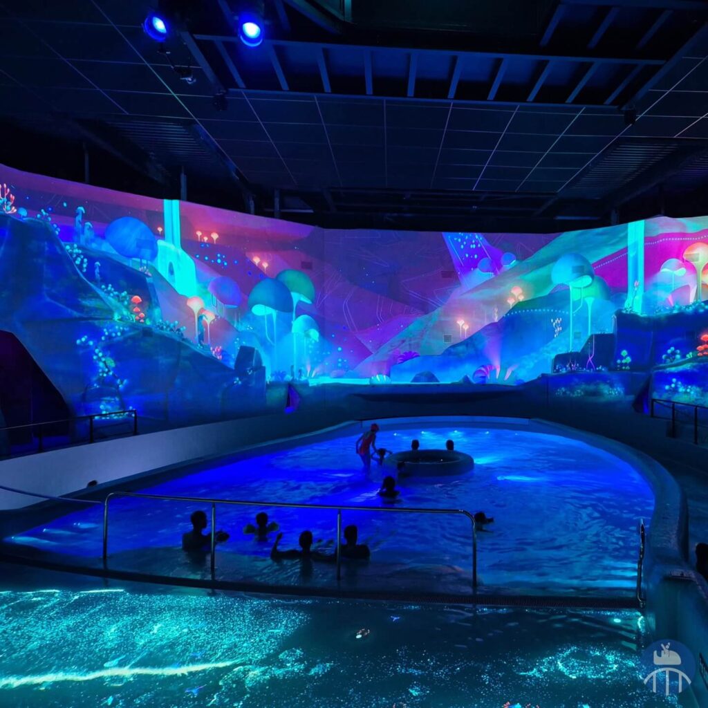 Aquascope indoor water park at Futuroscope