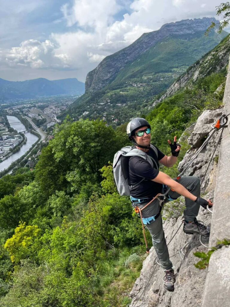 Summer hiking trails leading to the Bastille of Grenoble