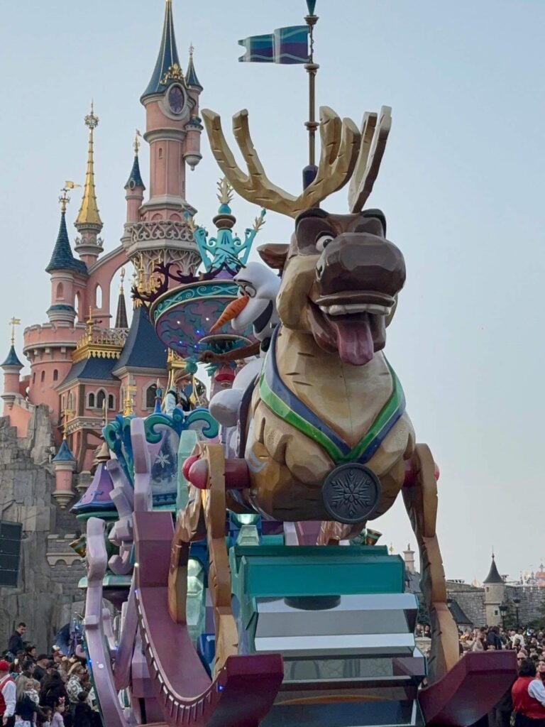 Daytime parade at Disneyland Paris