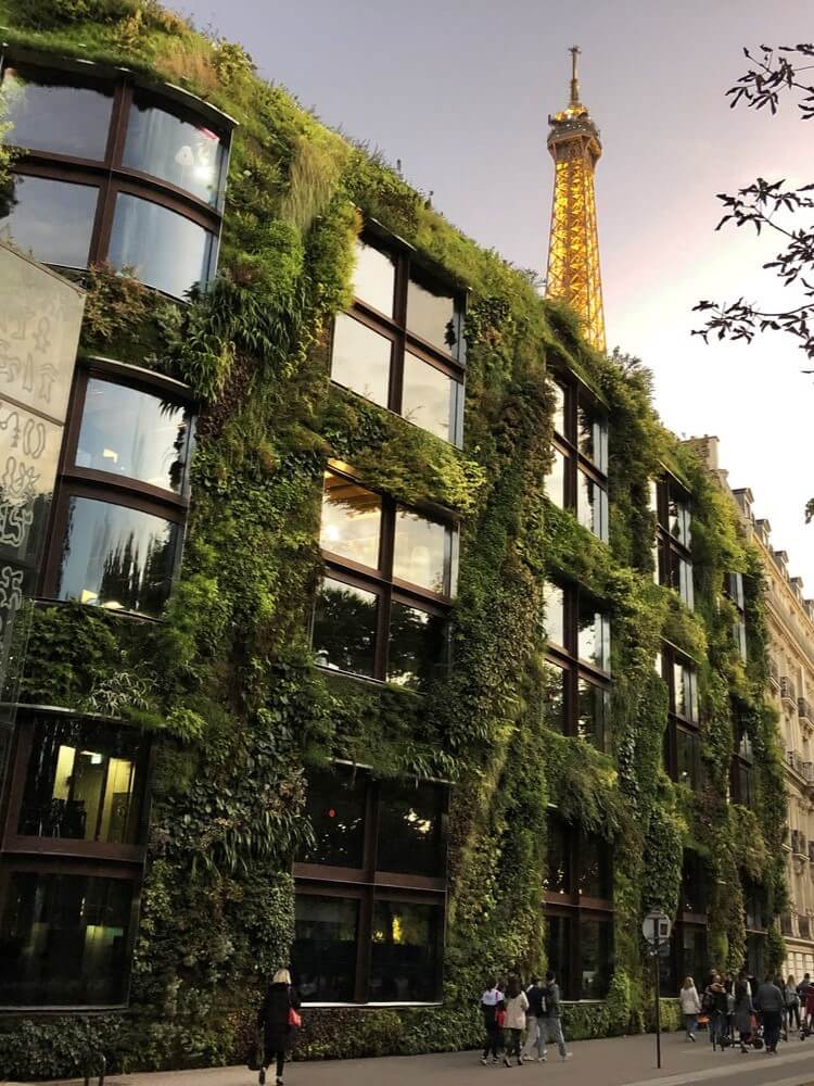 Modern exterior architecture of Musée du quai Branly in Paris