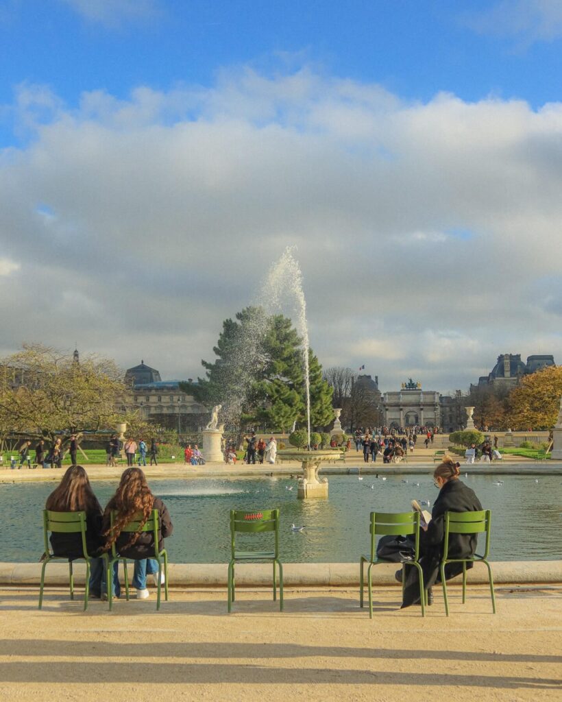Musée de l'Orangerie beside Jardin des Tuileries