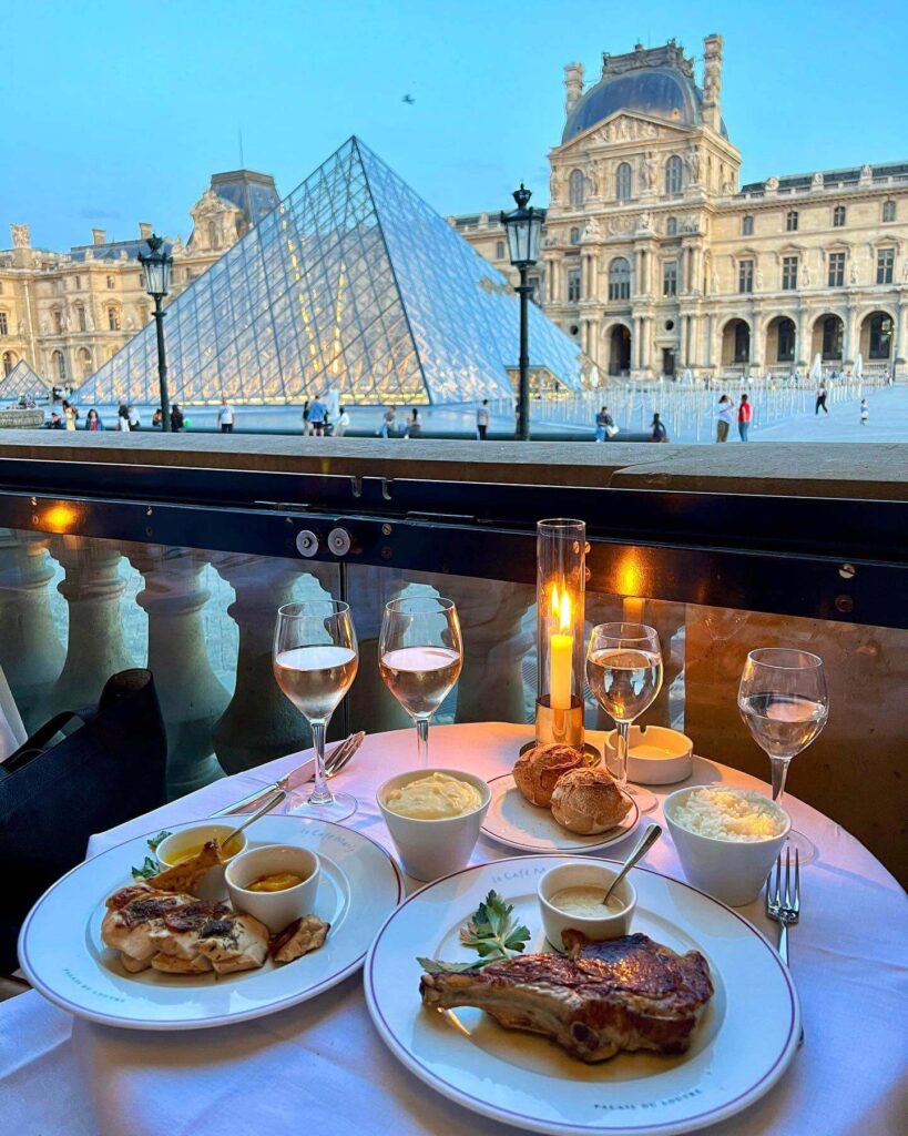 Outdoor café terrace near Musée Picasso Paris