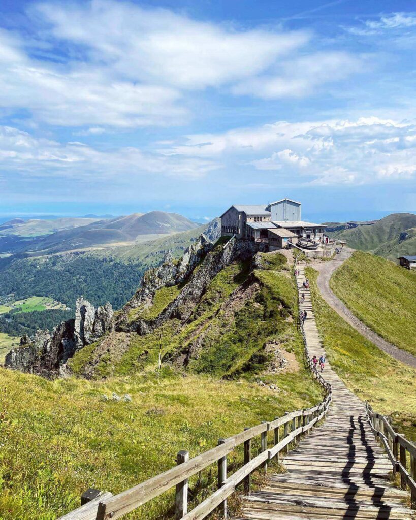 Café near the summit of Puy de Dôme