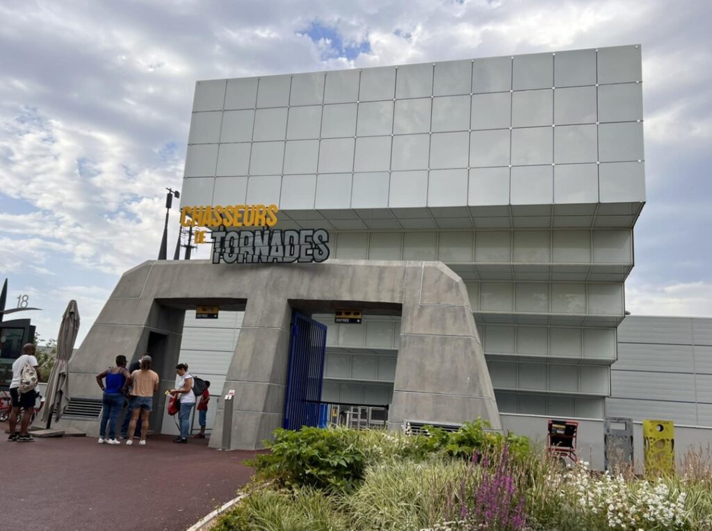 Tornado Chasers attraction at Futuroscope France