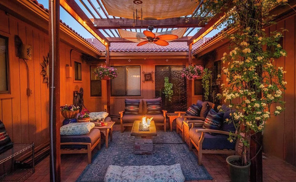 Whispering Creek Bed & Breakfast cozy boutique bed and breakfast in the heart of Sedona