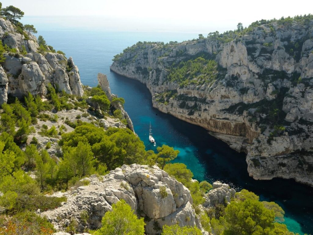 View from the hiking trail above Calanque d'En-Vau