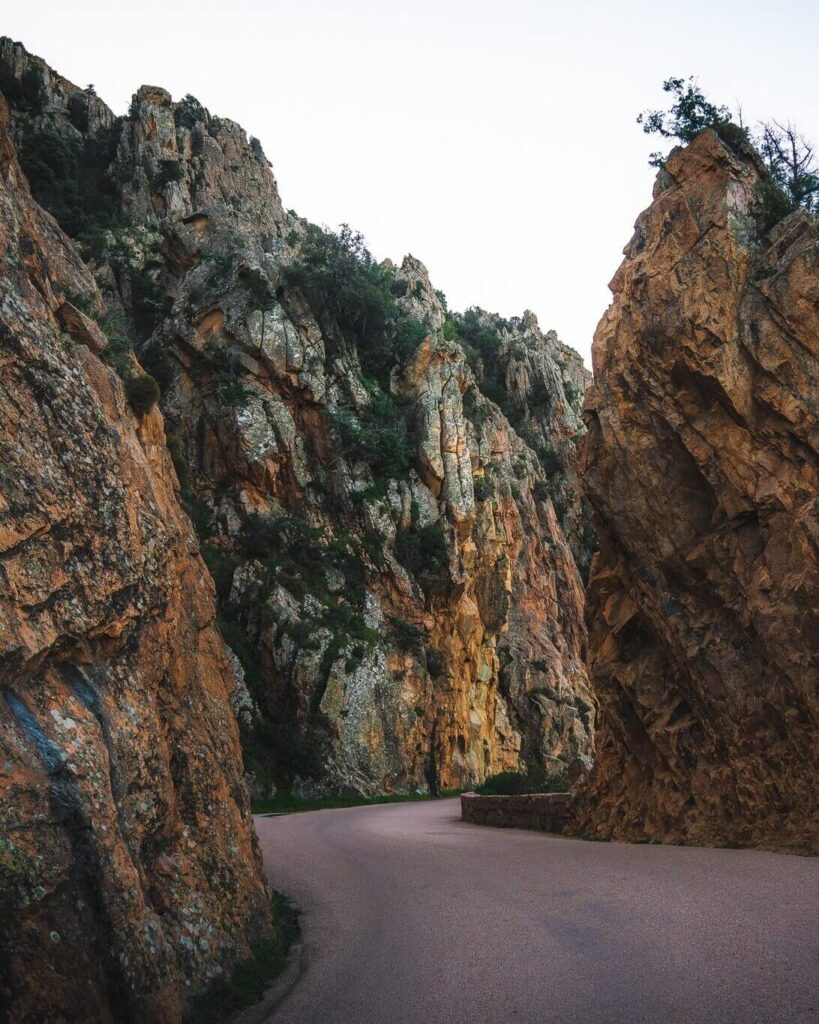 Accessible roadside viewpoint overlooking the Calanques de Piana