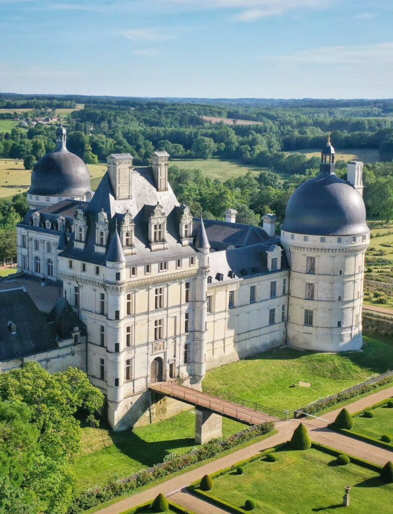 Collection of famous Loire Valley castles including Villandry