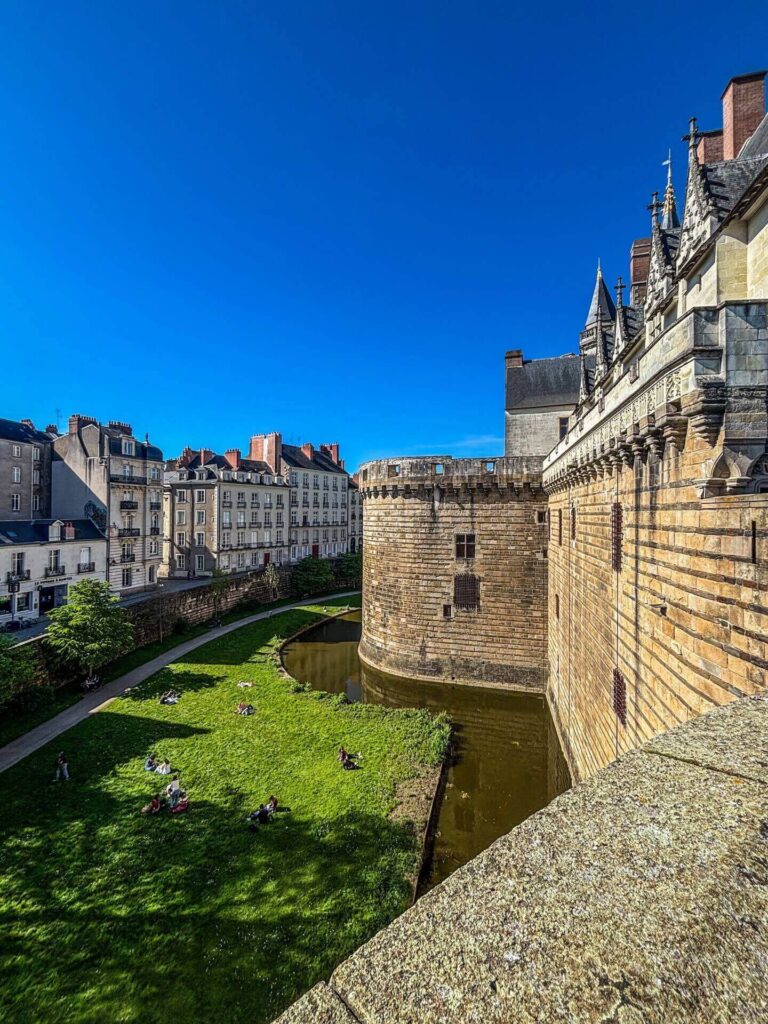 Château des ducs de Bretagne showing medieval fortifications and Renaissance architecture