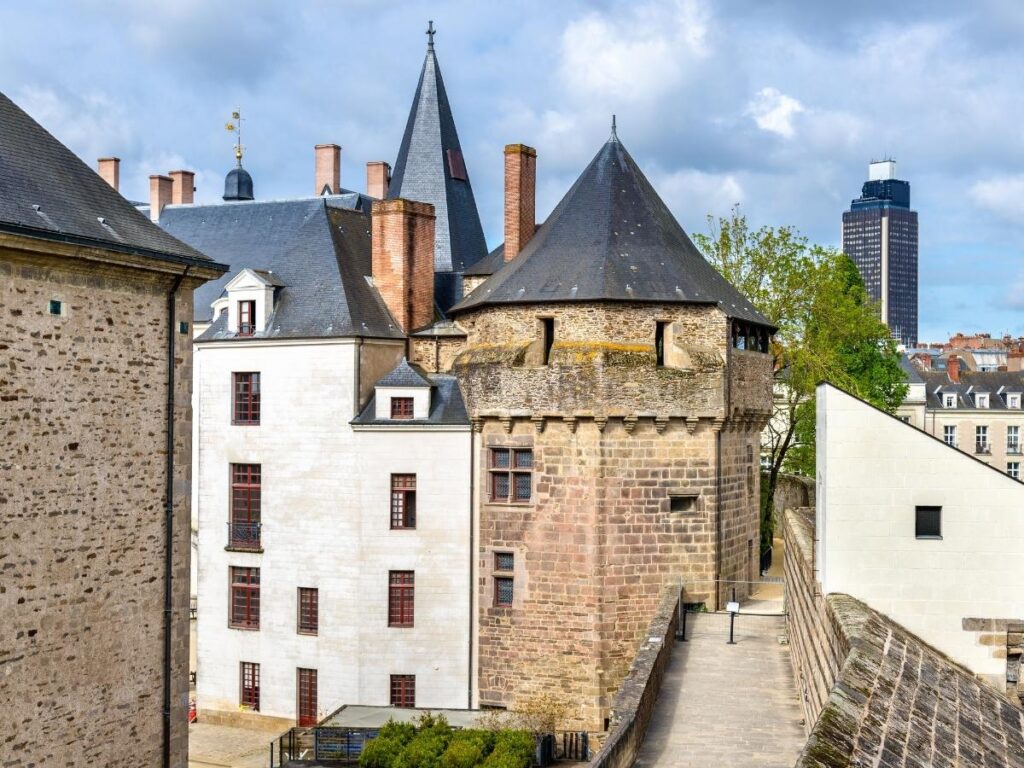 Panoramic view of Nantes from the ramparts of Château des ducs de Bretagne