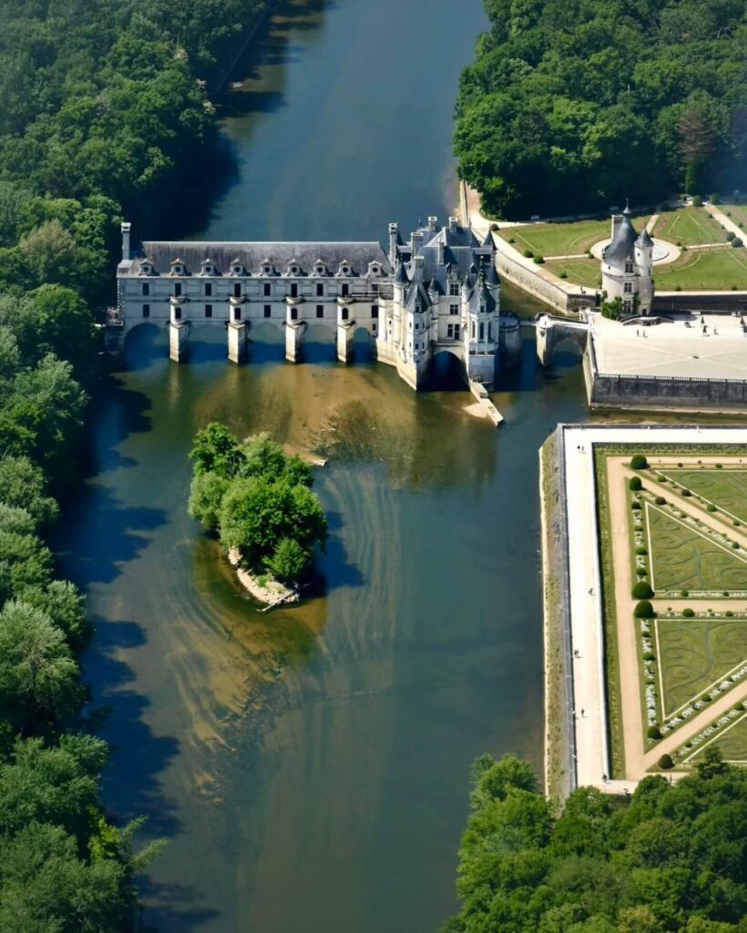 Reflection of Château de Chenonceau in the River Cher