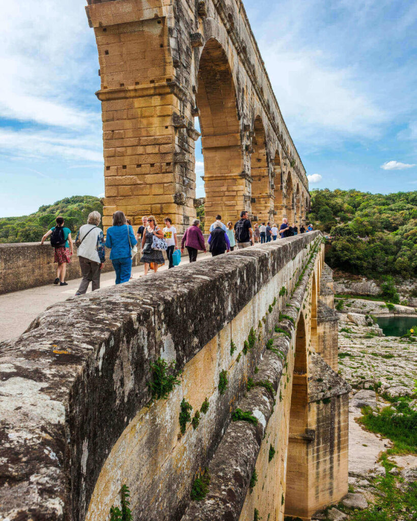 Walking trail with views of Pont du Gard and the Gardon River