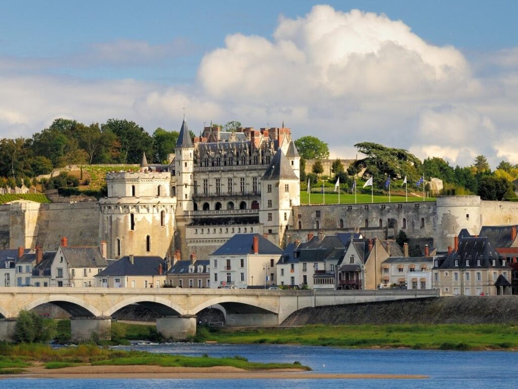 Tour des Minimes tower with its famous spiral ramp at Château d'Amboise