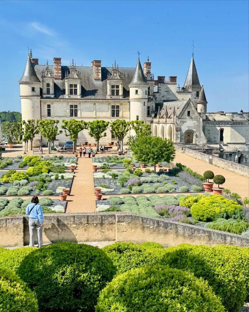 Visitors exploring Château d'Amboise grounds and terraces in the Loire Valley