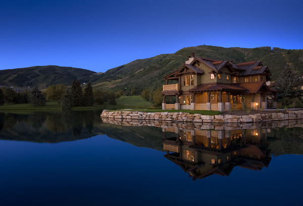 Hotel Park City, Autograph Collection, in Park City, Utah, featuring upscale suites, mountain-inspired architecture, a championship golf course, and easy access to year-round outdoor activities.