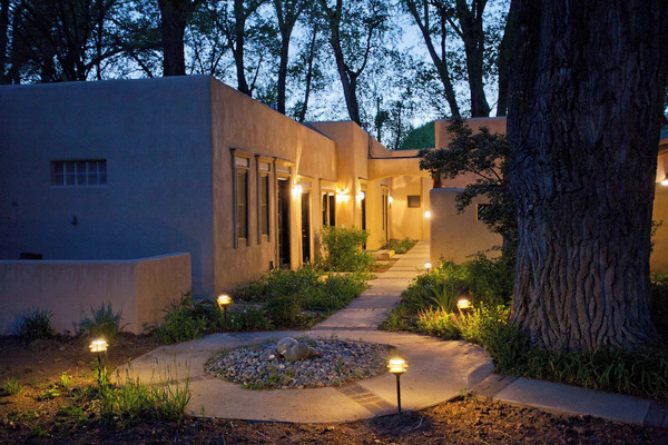 Exterior view of Palacio De Marquesa, a boutique hotel in Taos featuring historic Southwestern architecture.