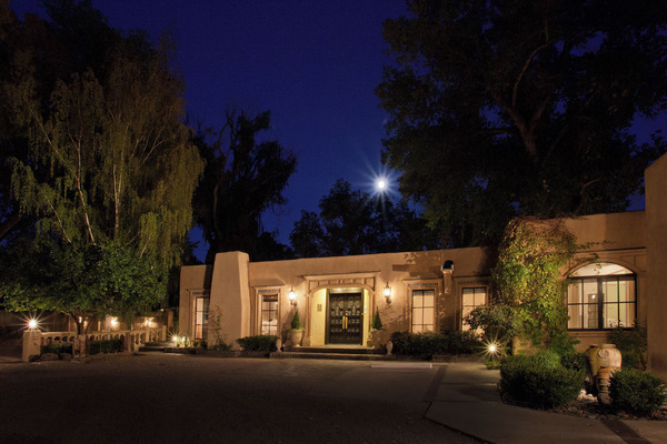 Luxury suite at Palacio De Marquesa offering spacious accommodations and upscale amenities.