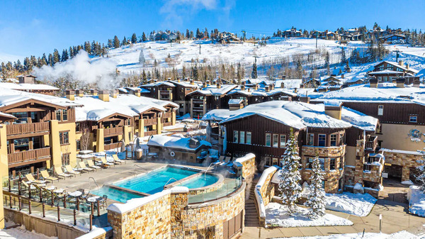 The Chateaux Deer Valley in Park City, Utah, featuring elegant mountain-style accommodations, upscale amenities, scenic alpine views, and convenient access to Deer Valley Resort year-round.