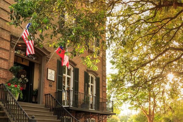 Exterior view of The Inn on West Liberty in Savannah, Georgia, featuring its charming historic façade.