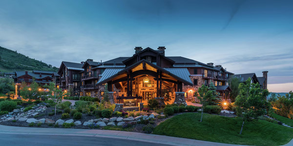 Waldorf Astoria Park City in Utah featuring upscale mountain accommodations, elegant alpine architecture, scenic mountain views, and convenient access to skiing and year-round outdoor activities.