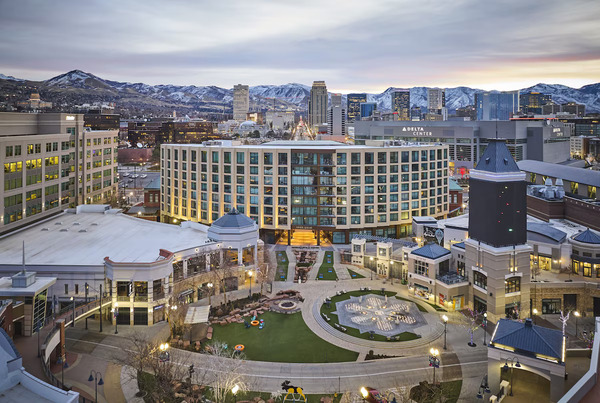 Asher Adams, Autograph Collection in Salt Lake City featuring historic-inspired luxury design, sophisticated guest rooms, premium amenities, and a prime downtown location near major attractions.