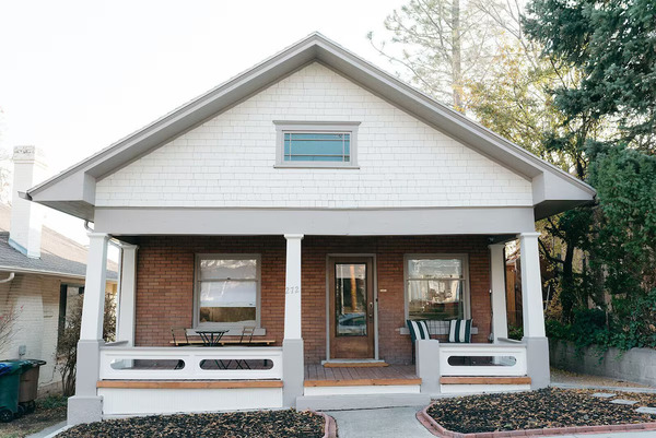 Ellerbeck Bed and Breakfast in Salt Lake City featuring a charming historic Victorian home, cozy guest rooms, personalized hospitality, and a peaceful location near downtown attractions.