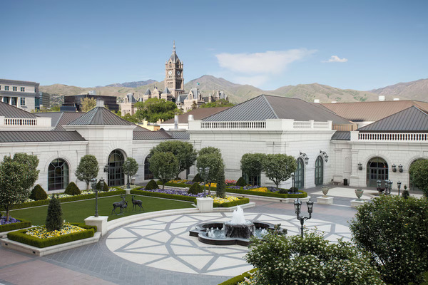 Grand America Hotel in Salt Lake City featuring luxurious guest rooms, elegant European-inspired architecture, premium amenities, beautifully landscaped gardens, and a prime downtown location.