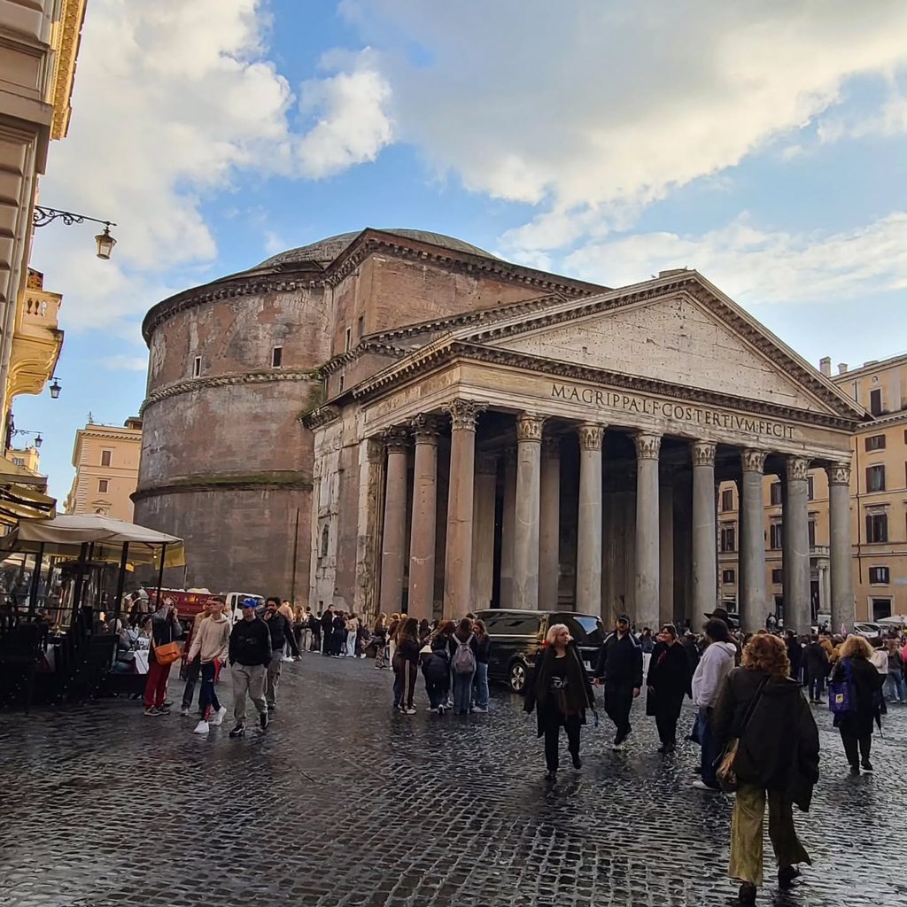 Visitors arriving at the Panthéon in Paris