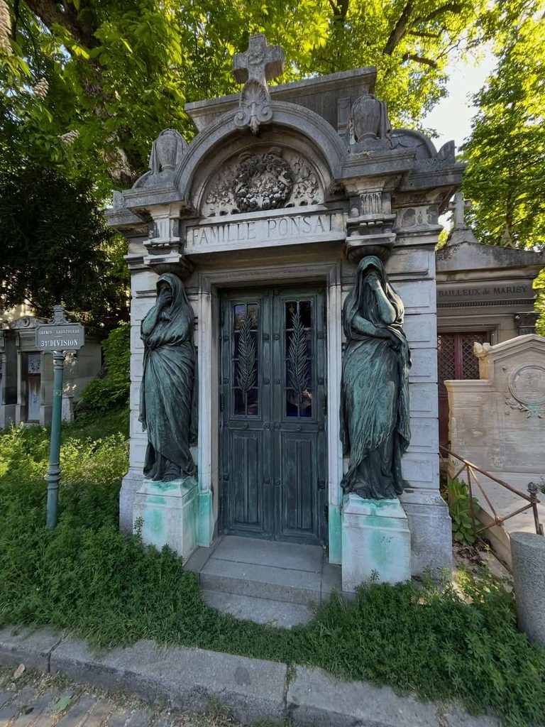 Everything You Need to Know About Père Lachaise Cemetery