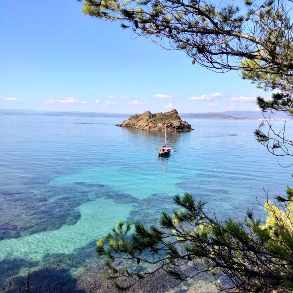 Plage de la Palud and clear Mediterranean water on Port-Cros