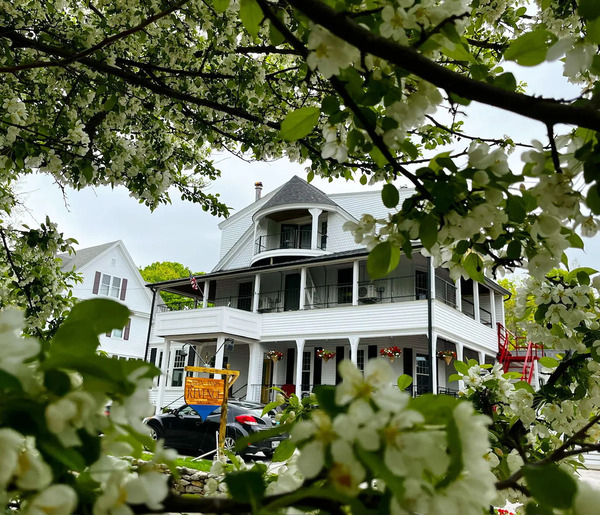 Queen Anne's Revenge in Bar Harbor, Maine, featuring its distinctive exterior and welcoming accommodations for visitors.