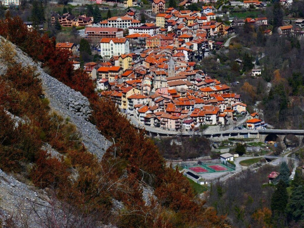 Traditional streets and mountain houses in Saint-Martin-Vésubie